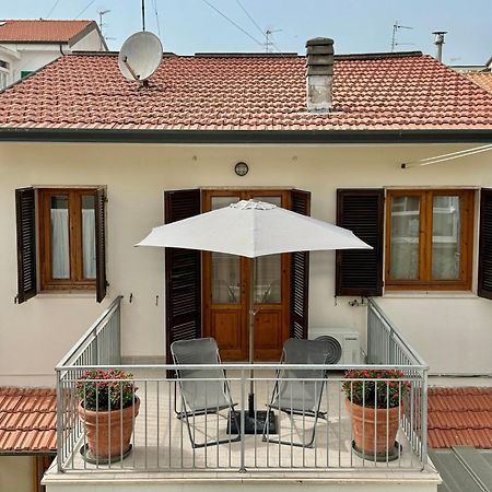 Villino Anna Villa Viareggio Buitenkant foto